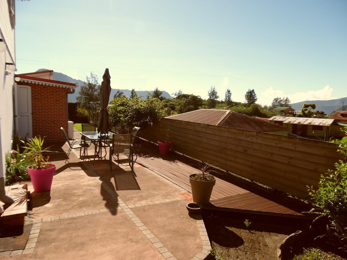 Le Cimendef Bed and Breakfast Salazie Exteriör bild